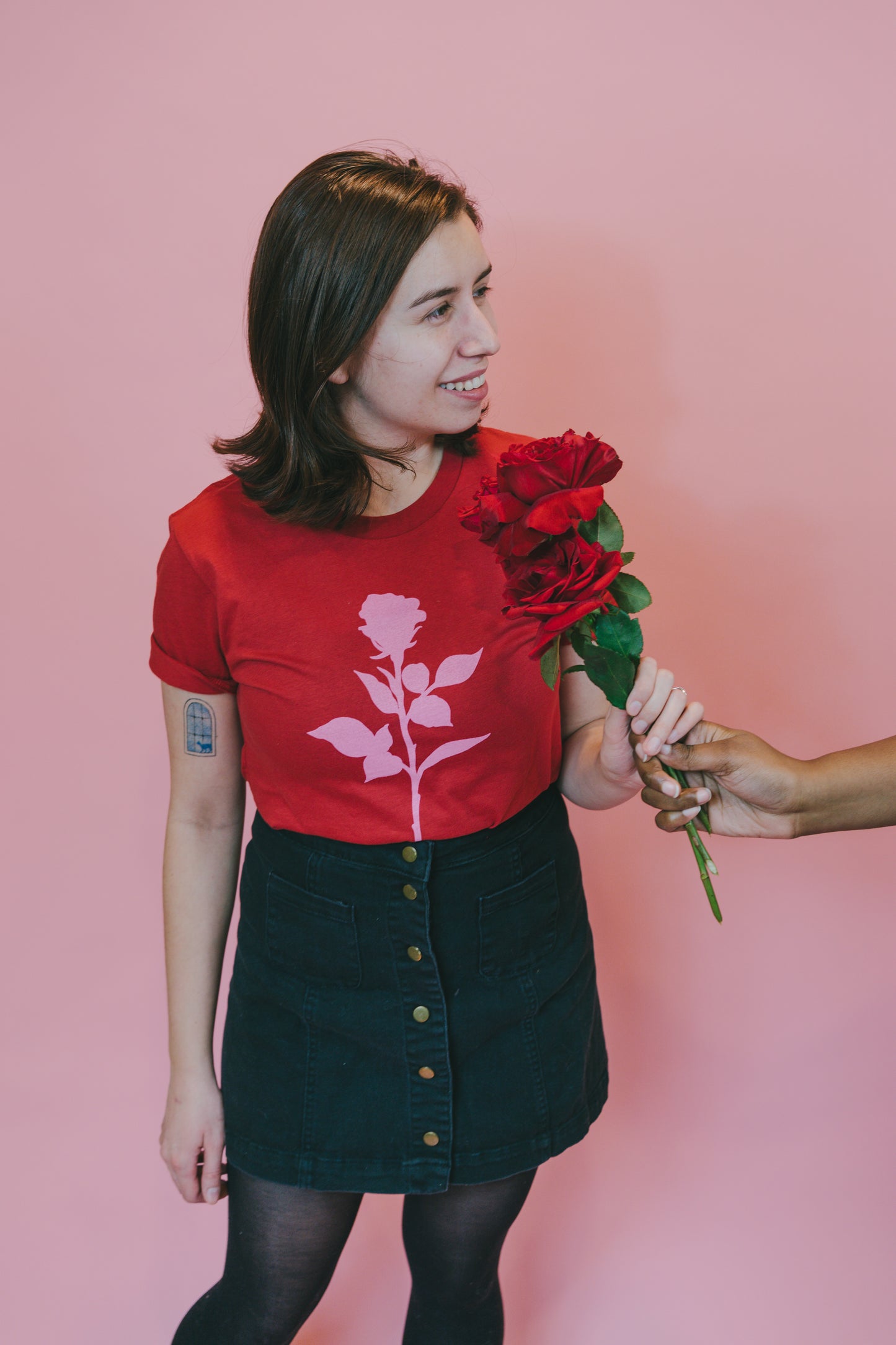 red and pink rose silhouette tee