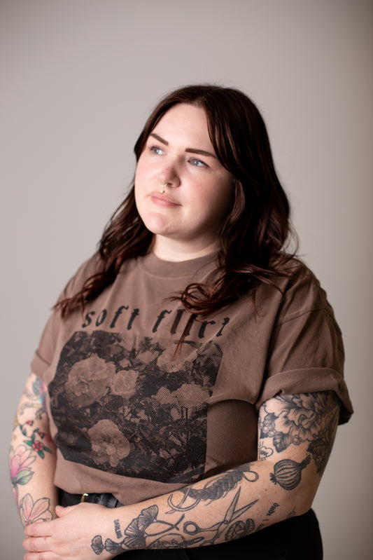 soft flirt floral tee