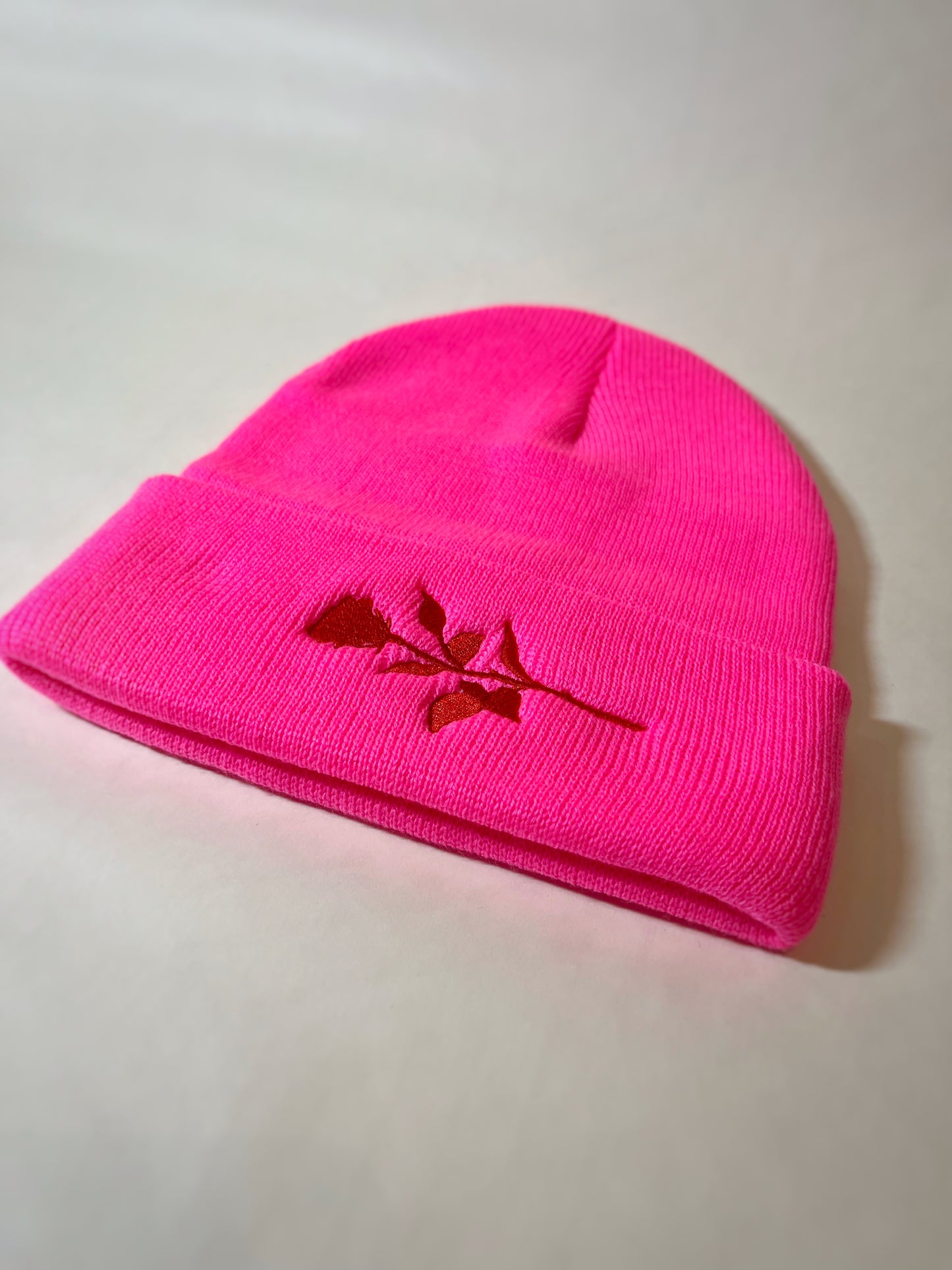 rose silhouette embroidered toque