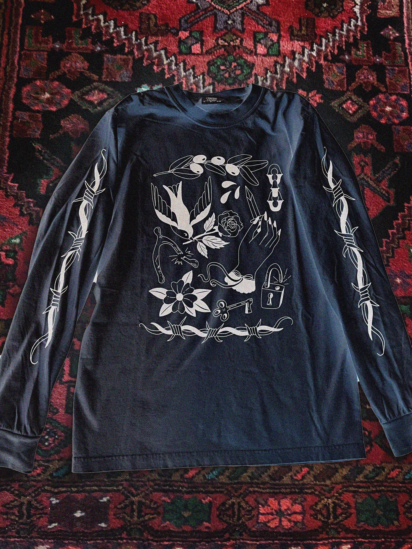 soft flirt flash long sleeve black tee